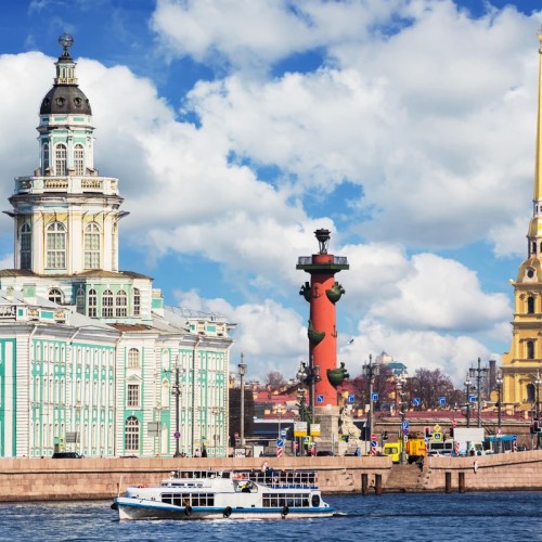 Трансфер из аэропорта с обзорной экскурсией по Петербургу