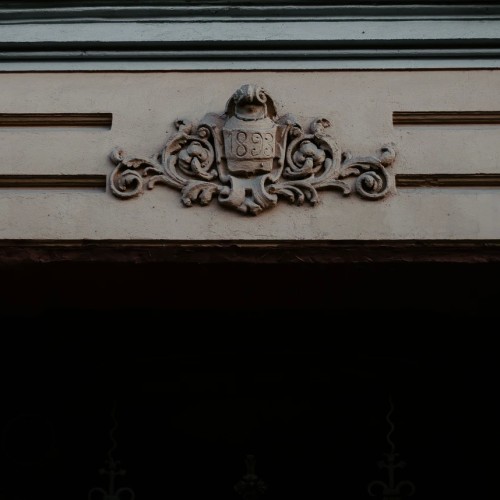 Прогулка по Литейной слободе: символы, истории, интриги