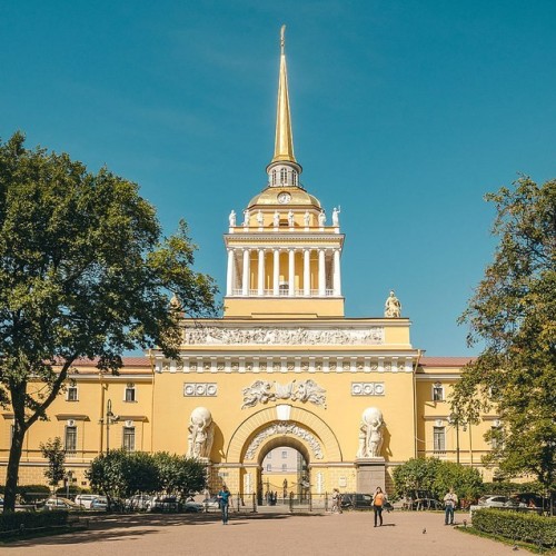 Автобусная экскурсия: центр и Петропавловская крепость