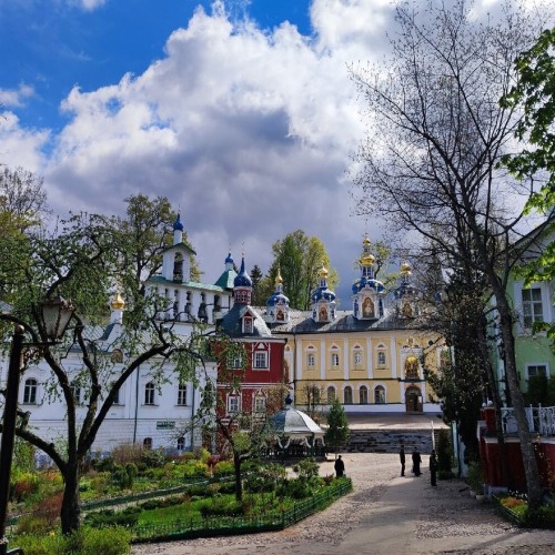 На автобусе в Изборск и Печоры