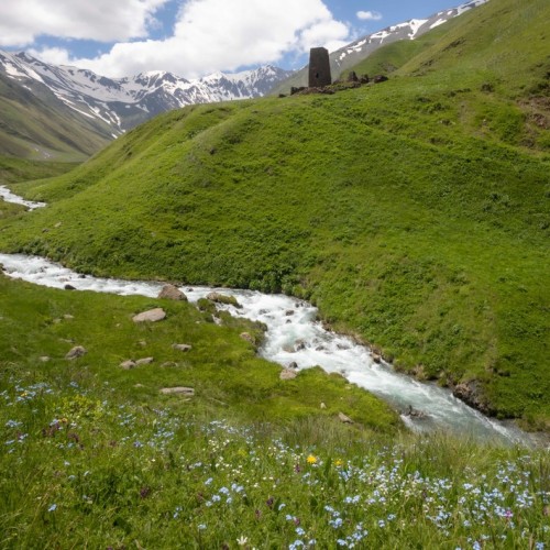 На джипах по заповедным местам Северной Осетии