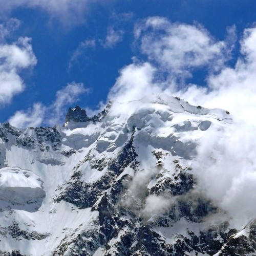 Треккинг налегке в Безенги с размещением в альплагере