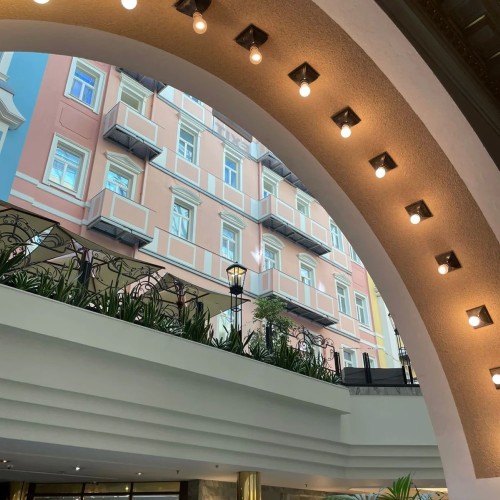 Пируэты Петербурга: погулять по центру и подняться крышу