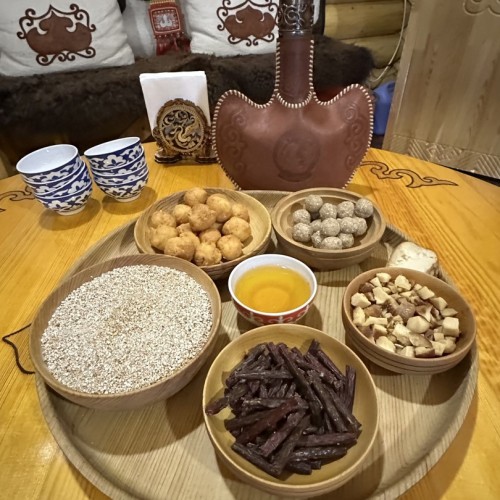 Выезд на Алтай в мини-группе: главные локации, места силы, погружение в культуру и спа