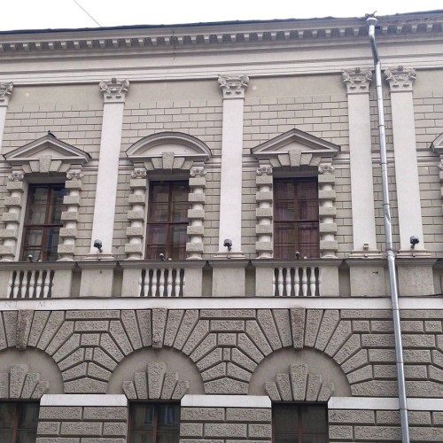 Сказка былых времен: Патриаршие пруды и особняк Тарасова