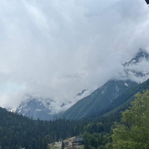 На внедорожнике по КЧР и КБР: Домбай, Эльбрус и Джилы-Су в мини-группе