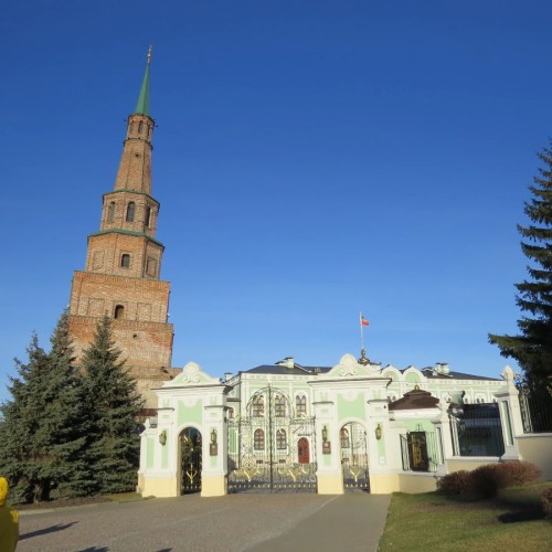 Исследовать Казанский кремль — объект ЮНЕСКО