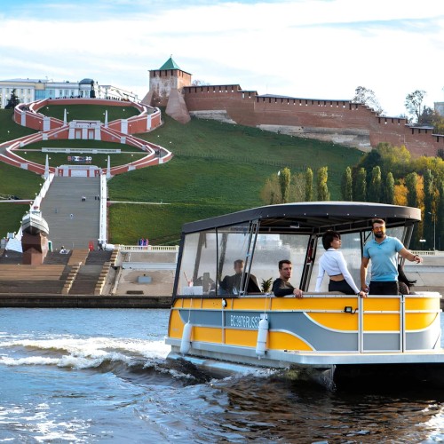 Обзорная прогулка на тёплом катере вдоль Нижегородских красот
