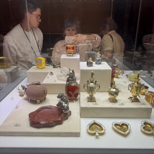 Шуваловский дворец и коллекция Фаберже