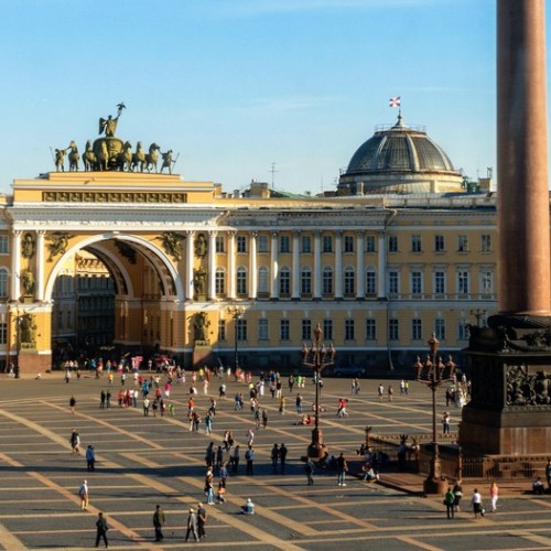 Мятежные площади. От Елизаветы до Ельцина