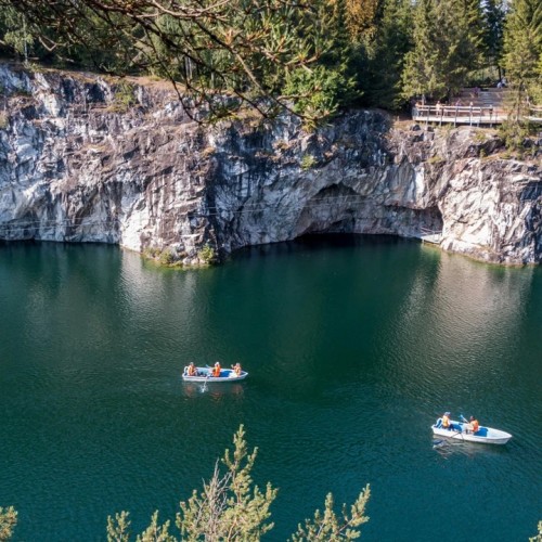 Железнодорожный круиз из Москвы в Карелию весной: 3 города, природа и ретропоезд