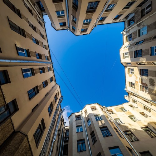 Витражи Петроградской стороны — со специалистом по витражному искусству