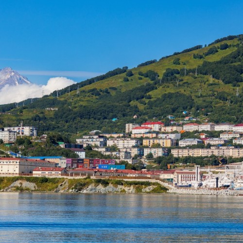 Джип-тур по Камчатке в мини-группе в июне: океан, морская прогулка, дегустации и экскурсии на выбор