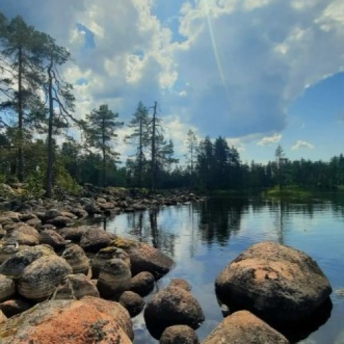 Заповедная Карелия на внедорожнике, лодке и сапе: проживание в домиках на Ладожском озере