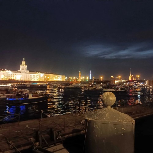 К разводным мостам — на мотоцикле