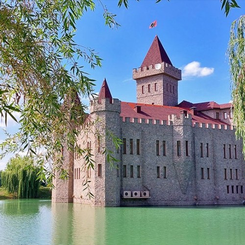 Нетипичное Приэльбрусье: треккинг налегке к 4 высокогорным озёрам с проживанием в гостинице