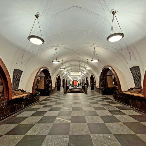 Машина времени в московском метро