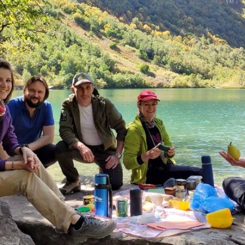 Лёгкий треккинг в горах Домбая с комфортом