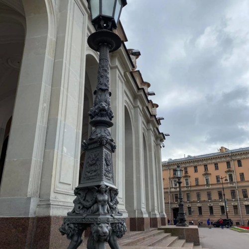 Два Петербурга: блеск и нищета Северной столицы