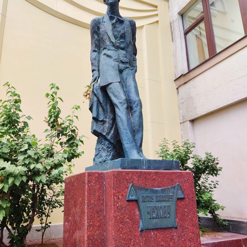 «В Москву, в Москву, в Москву!» — по чеховским местам