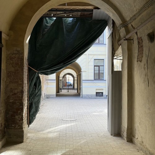 За угол от Невского проспекта: экскурсия по проходным дворам