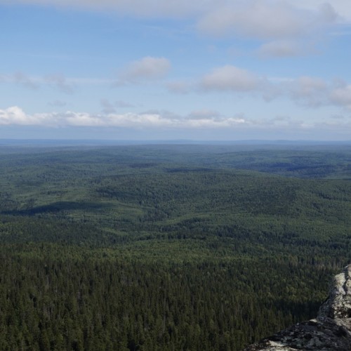 Треккинг в горах Урала: подъём на Полюд и Ветлан