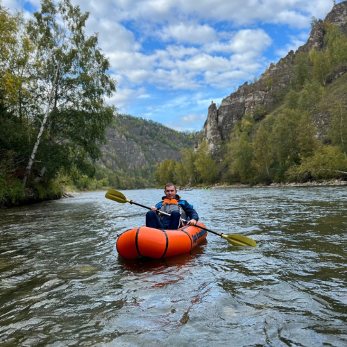 Активные выходные в Хакасии: сплав по Белому Июсу, треккинг по Тогыз-Аз, баня