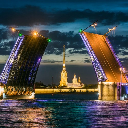 Ночной Петербург: автобусная экскурсия и теплоходная прогулка