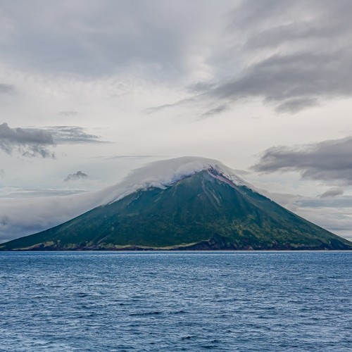 Джип-тур на Итуруп и Шикотан в мини-группе: неизведанные места, релакс в термах и гастрономия