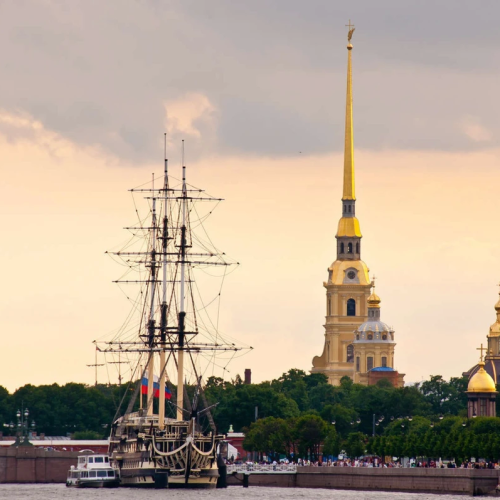 Петропавловская крепость: тюрьма, подземный ход и усыпальница царей