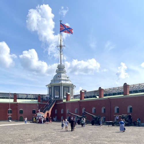 Петропавловская крепость: фортеция, храм, темница (в группе)