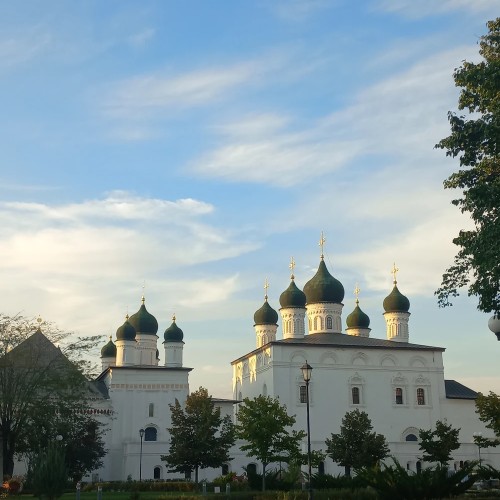 Астраханская земля начинается с кремля!