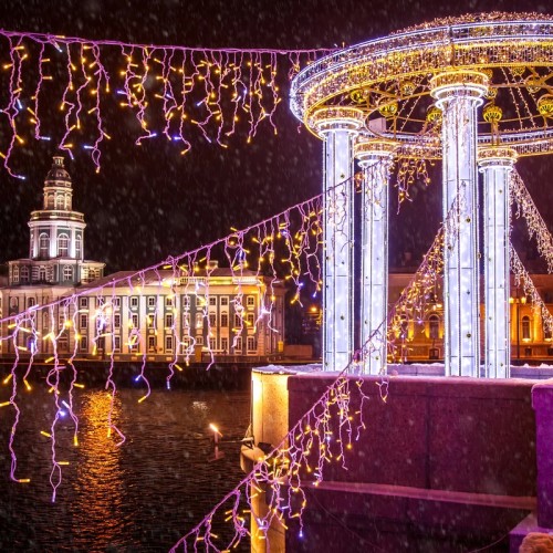 Новогодняя прогулка по Петербургу