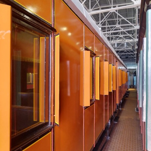 Живая сталь в Музее железных дорог в Петербурге (билеты включены)