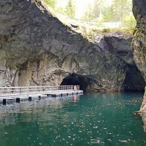 От каменного века до викингов, от Кижей до Рускеалы: индивидуально по Карелии