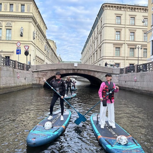 Утренний сап-сплав по центру Петербурга (в мини-группе)