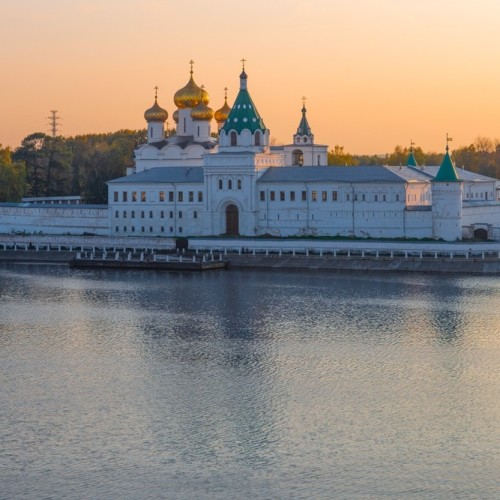 Насыщенное путешествие по Золотому кольцу со стартом из Москвы: 6 городов, где веет русским духом
