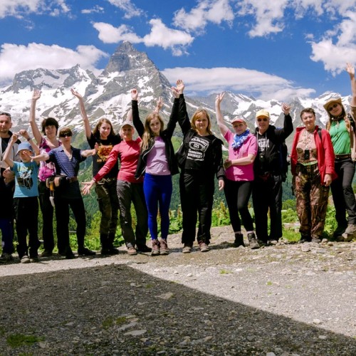 Лёгкий треккинг в горах Домбая с комфортом