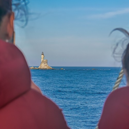 Почувствуй край земли: магия дальних островов Кунашир и Шикотан в мини-группе