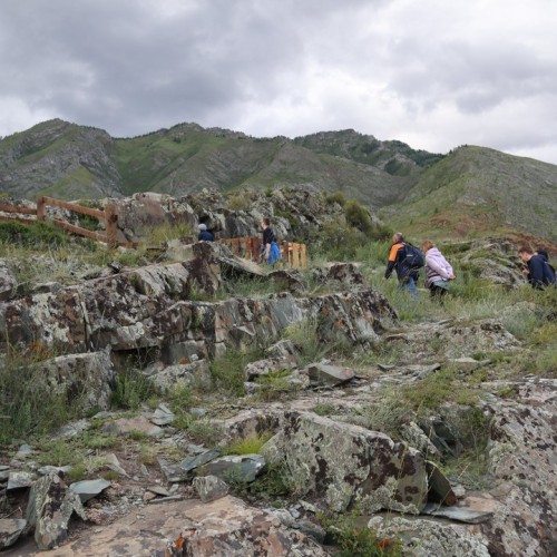 Топовые и необычные места Алтая в мини-группе: Чуйский тракт, озеро Джангыскёль и лёгкий треккинг