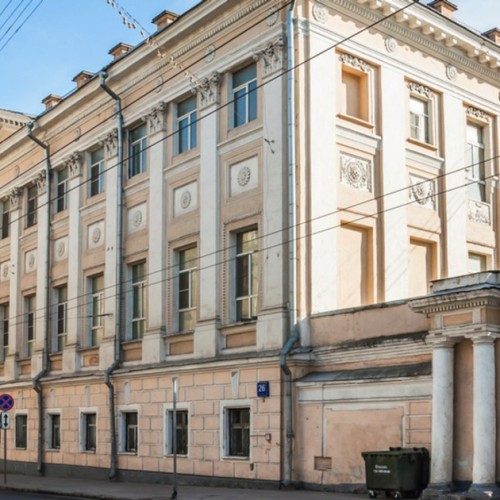 Чудеса Басманного района: дракон, горох и аленький цветочек
