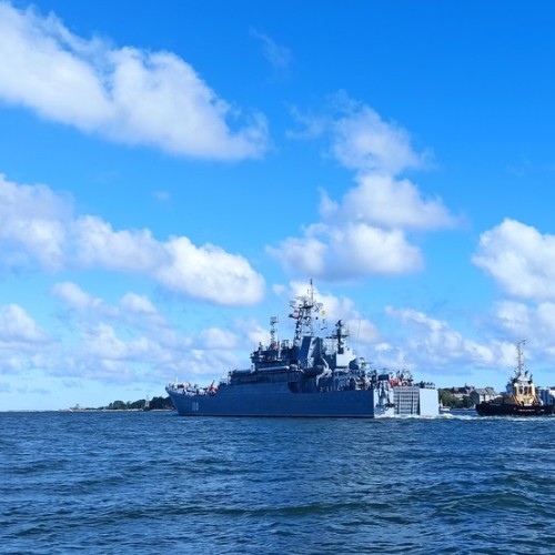 В Балтийск — на катере по Калининградскому морскому каналу