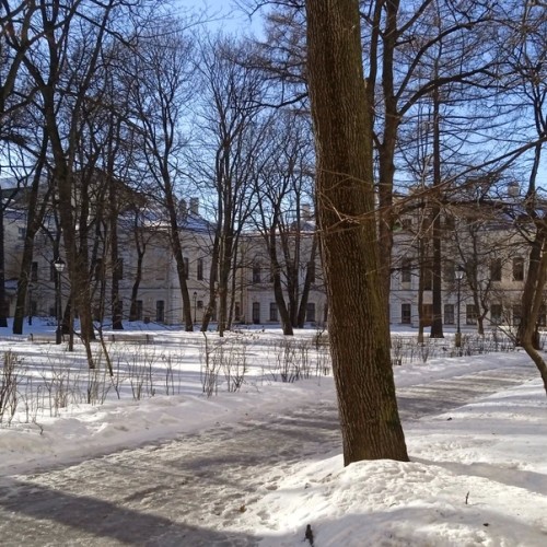 По Петербургу Даниила Хармса