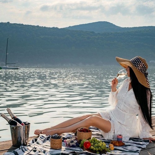 Выходные вдвоём в Абрау-Дюрсо с отдыхом в бане, конной прогулкой и лёгкими экскурсиями