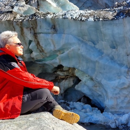 Треккинг в Чегемском ущелье без рюкзаков с проживанием в гостевом доме (всё включено)