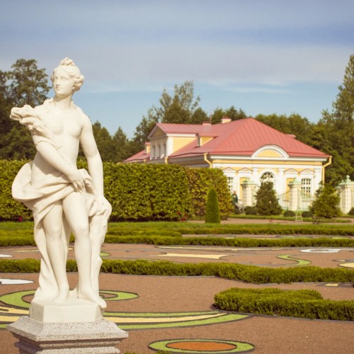 Из Петербурга — в Ораниенбаум и Меншиковский дворец