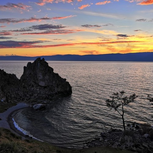Макси-тур по Байкалу: водные круизы, лёгкий треккинг и экскурсии по знаковым местам