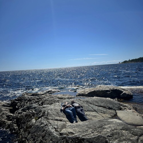 Популярная Карелия: топовые места и отдых в глэмпинге на берегу Ладоги