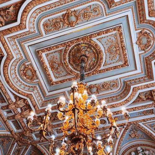 Золото, призраки и тайны особняка Кельха