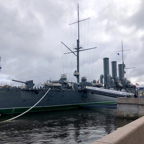 Экскурсия по крейсеру «Аврора» без очереди (билеты включены)